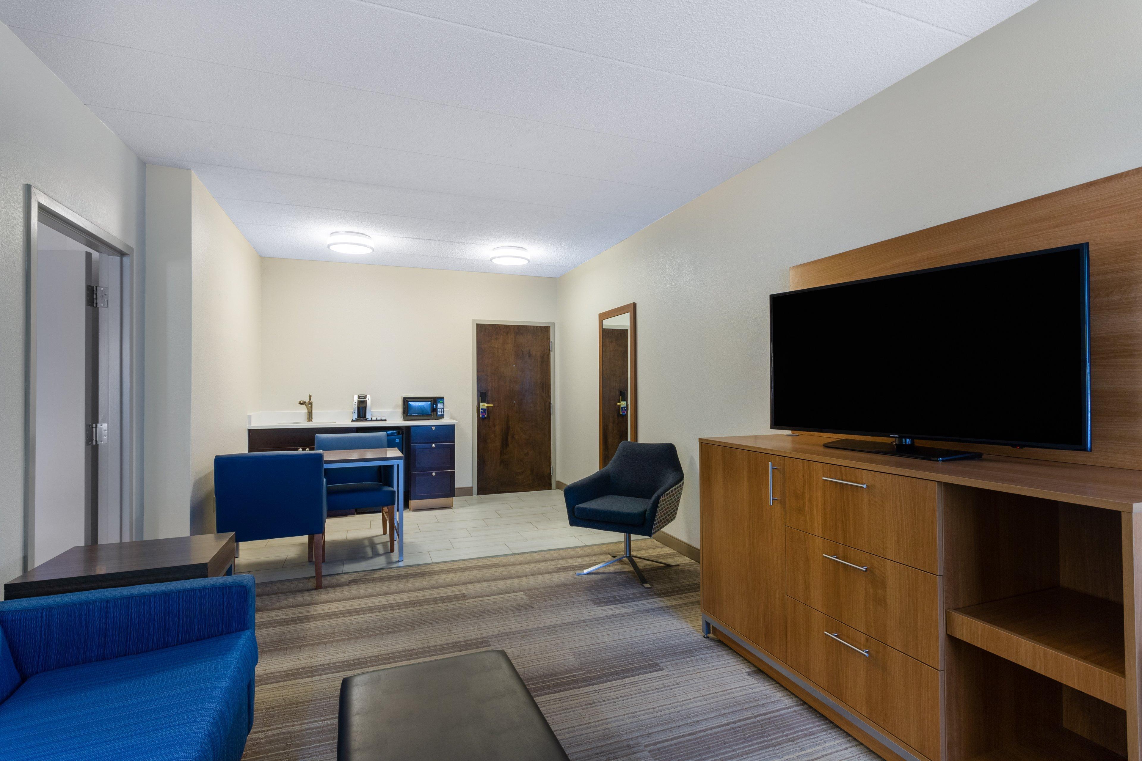 Holiday Inn Express Hotel & Suites Philadelphia - King Of Prussia By Ihg Exterior photo