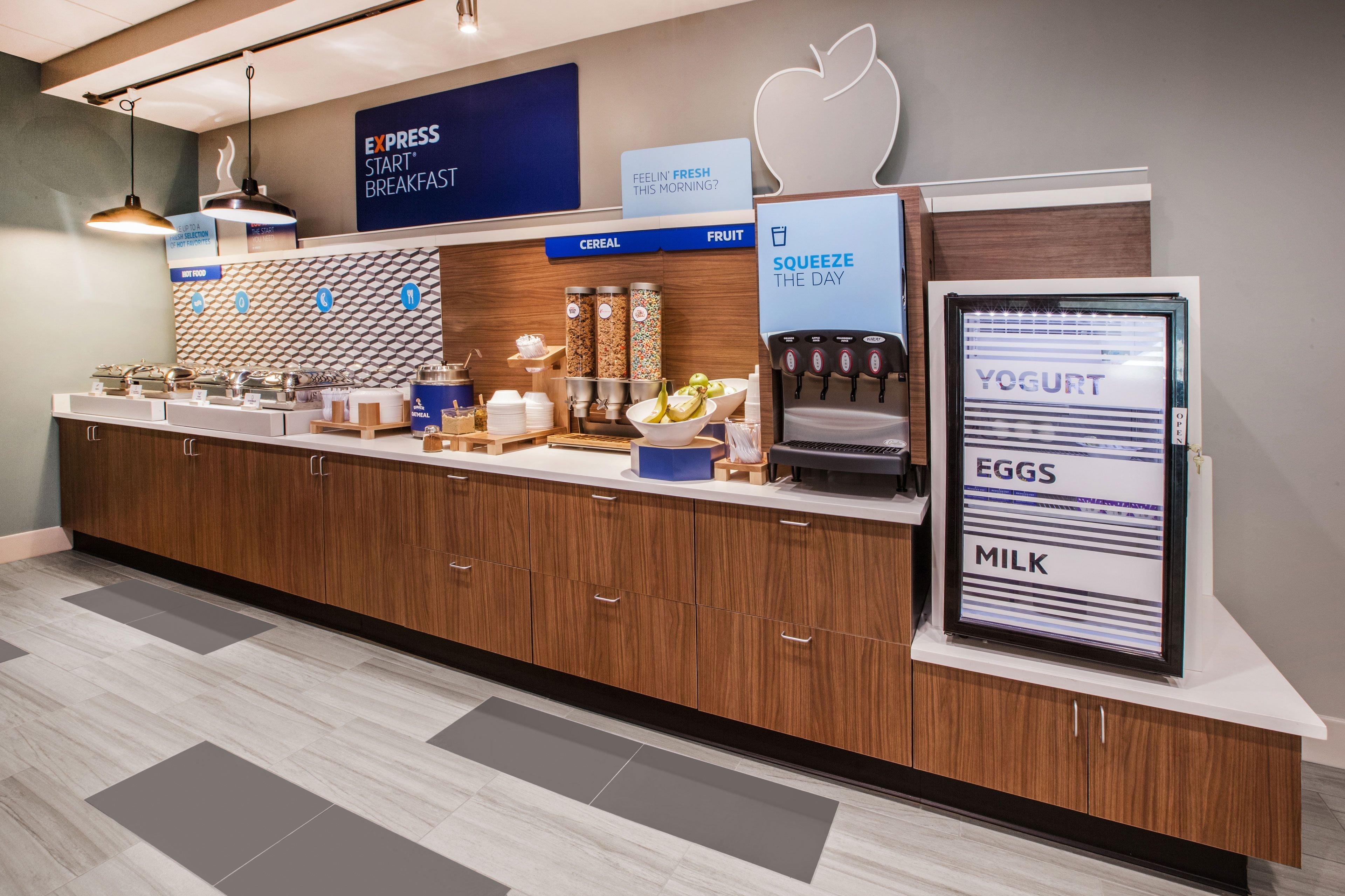 Holiday Inn Express Hotel & Suites Philadelphia - King Of Prussia By Ihg Exterior photo