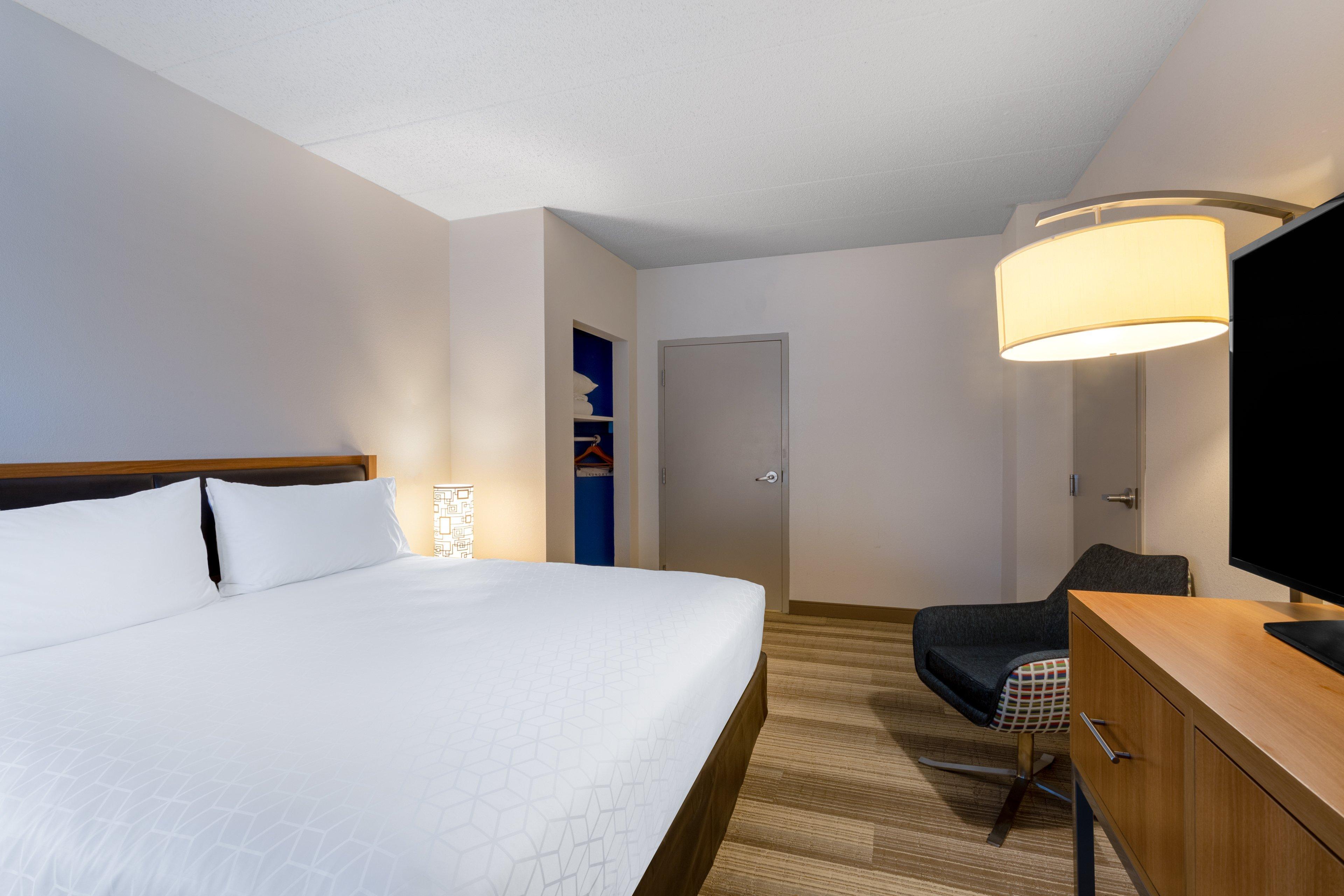 Holiday Inn Express Hotel & Suites Philadelphia - King Of Prussia By Ihg Exterior photo